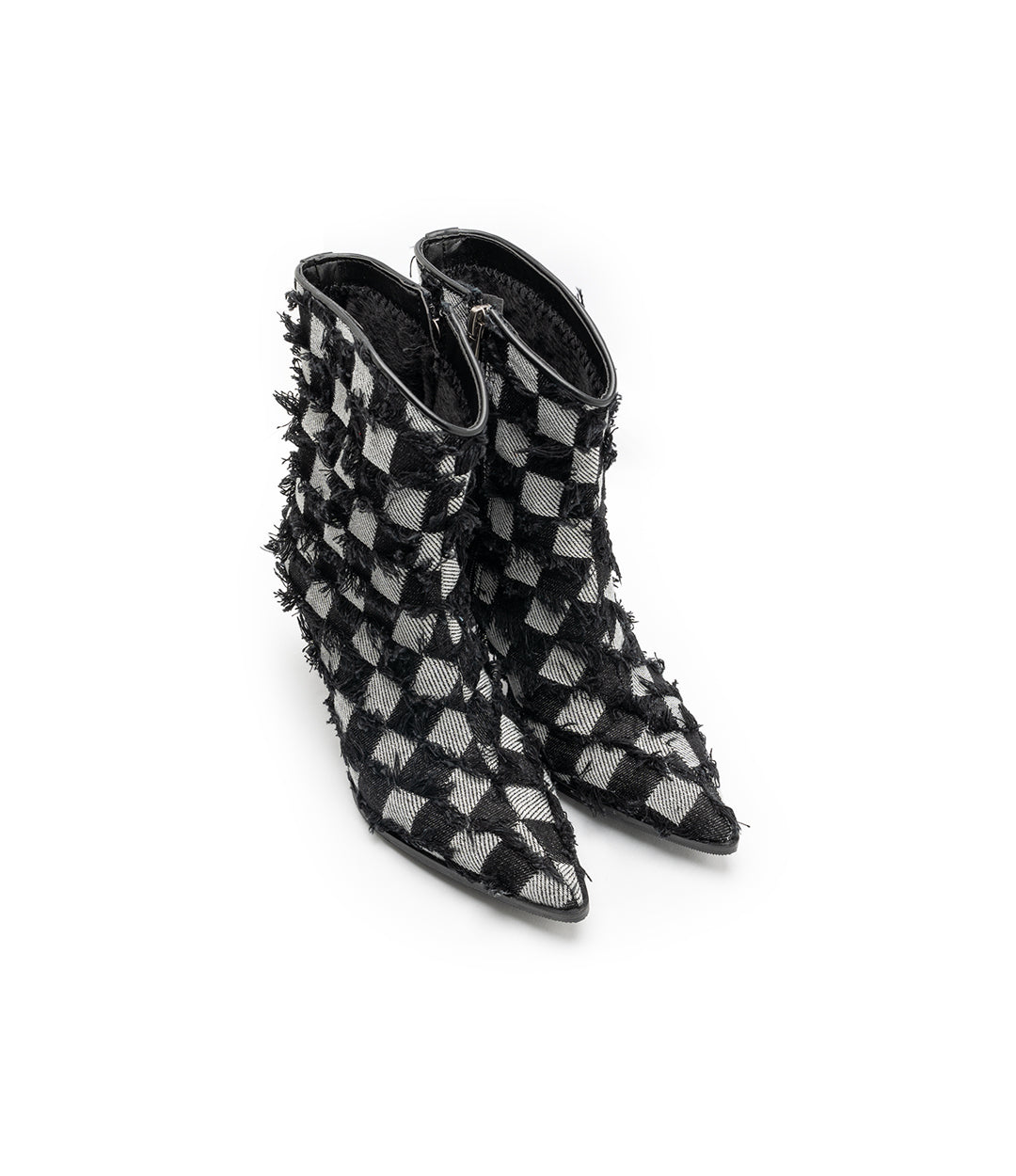 CINDY IN BLACK DENIM