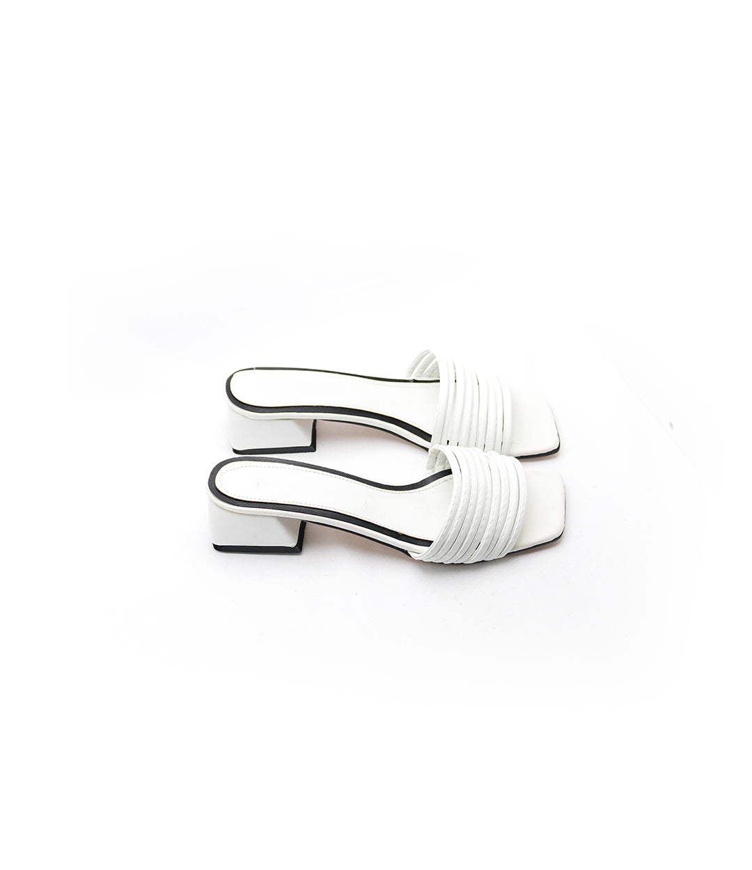 Luna Sandals White
